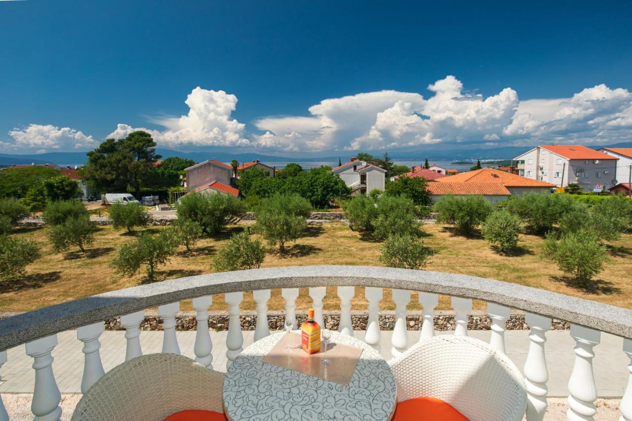 Vila Panorama By El-Pi Tours Malinska Εξωτερικό φωτογραφία