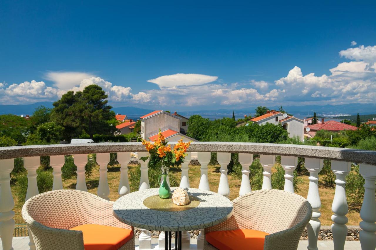 Vila Panorama By El-Pi Tours Malinska Εξωτερικό φωτογραφία