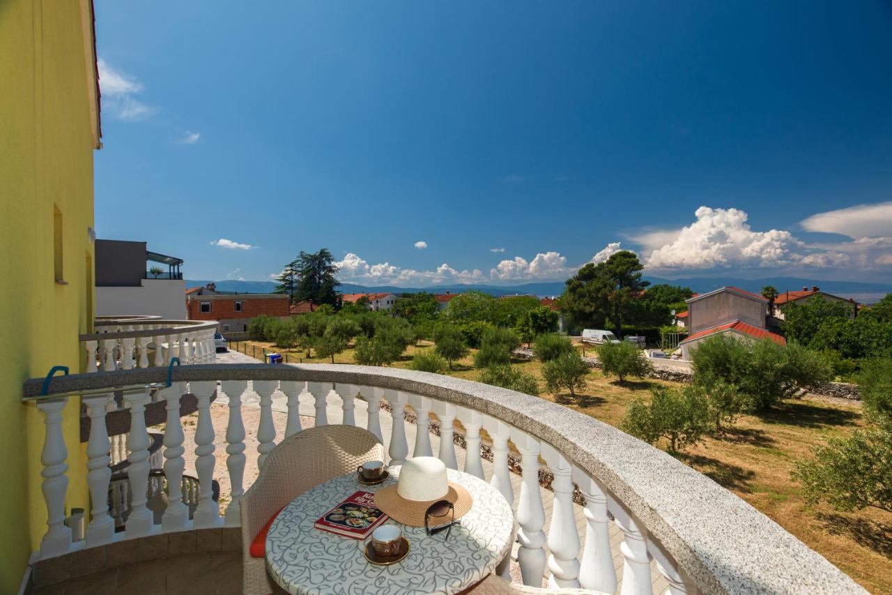 Vila Panorama By El-Pi Tours Malinska Εξωτερικό φωτογραφία